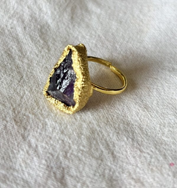 Akaar Uncut (Purple1)